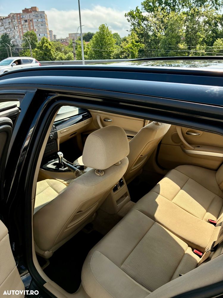 BMW Seria 3 318d - 12