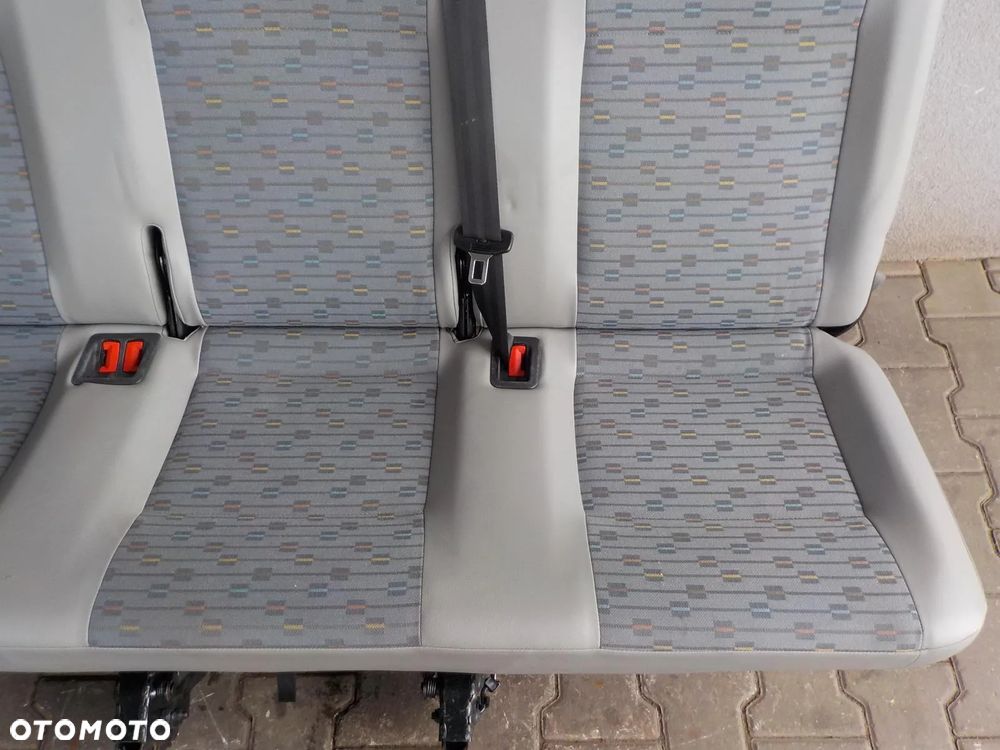 VW T5 T6 FOTEL POTRÓJNY TRÓJKA KANAPA ŁAWKA TYŁ TYLNA PALACE - 8