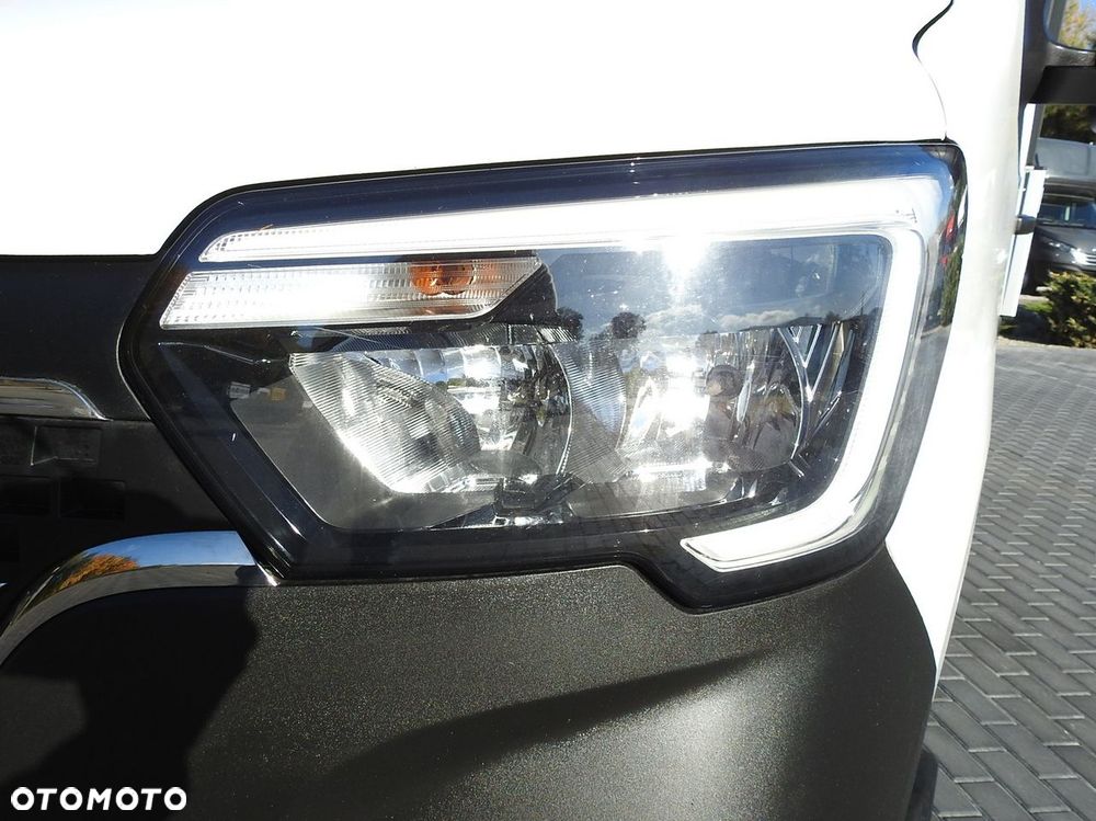 Renault MASTER SKRZYNIA TEMPOMAT KLIMATYZACJA LEDY BLIŹNIACZE KOŁA  130KM - 19