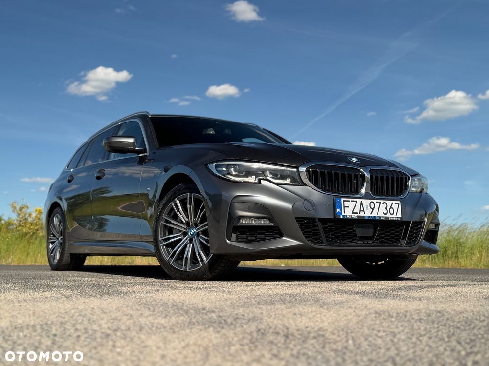 BMW Seria 3 330e M Sport - 6
