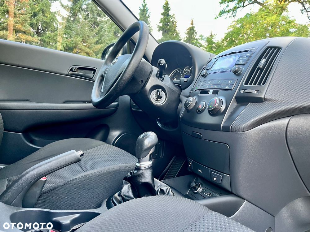 Hyundai i30 1.4 Blue Comfort - 25