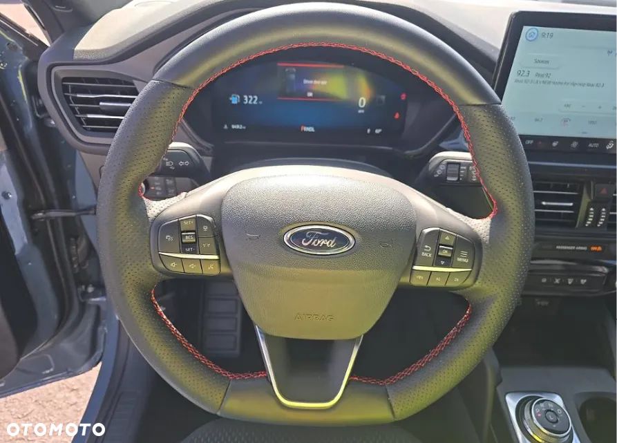Ford Kuga - 8