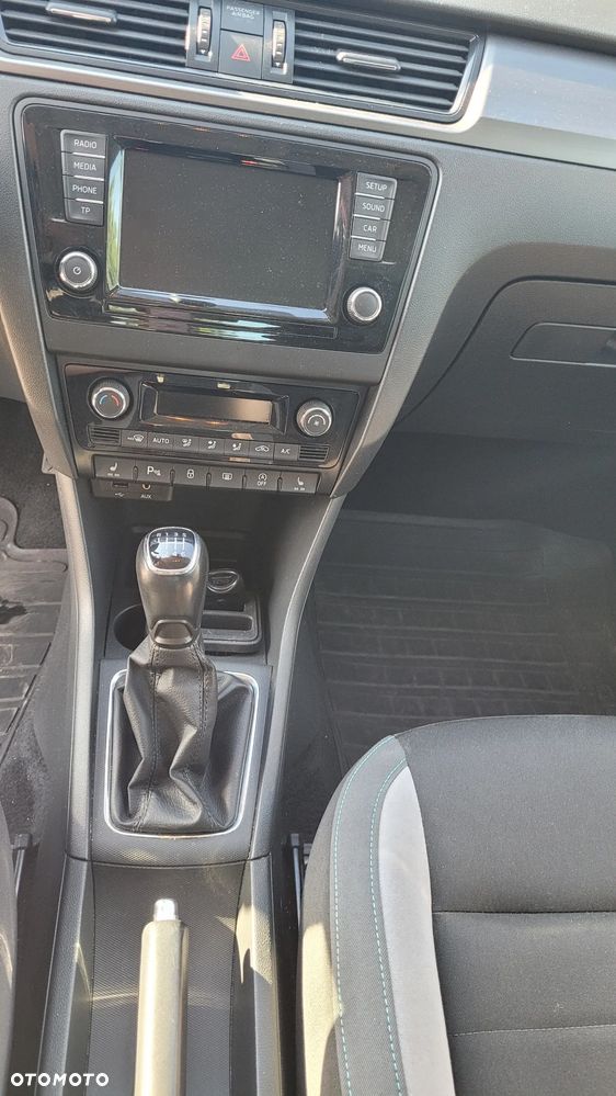Skoda RAPID 1.2 TSI Joy - 13