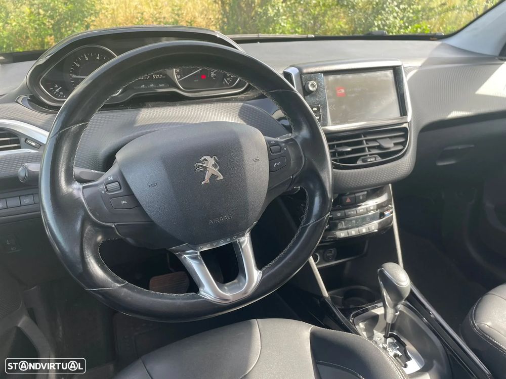 Peugeot 2008 PureTech 110 Stop&Start EAT6 Allure - 8