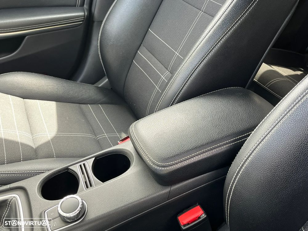 Mercedes-Benz CLA 200 CDi Urban - 26