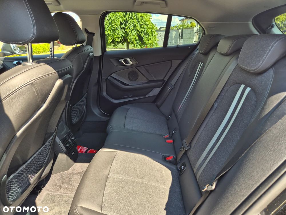 BMW Seria 1 - 24