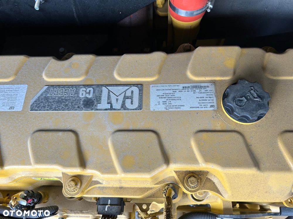 Caterpillar DE330E0 - 6