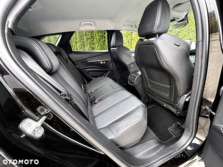 Peugeot 3008 225 e-EAT8 Allure - 17