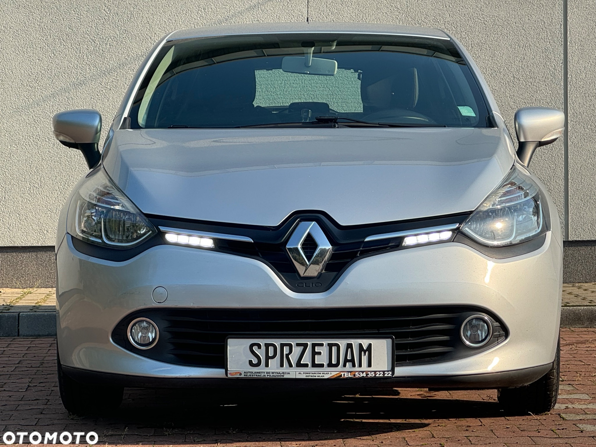 Renault Clio - 11