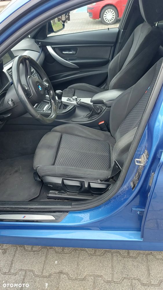 BMW Seria 3 318d M Sport EU6 - 8