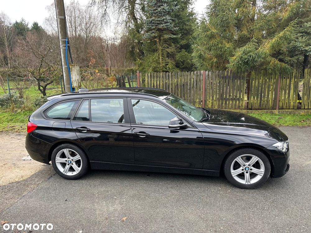 BMW Seria 3 318d - 13