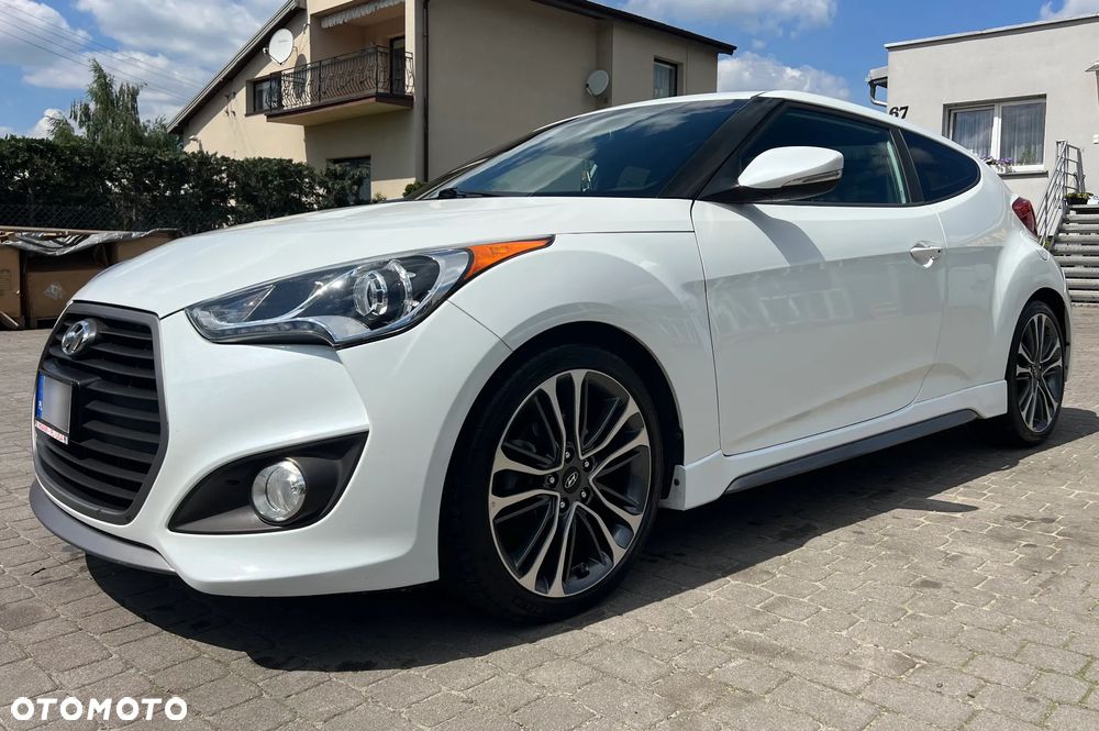 Hyundai Veloster - 32