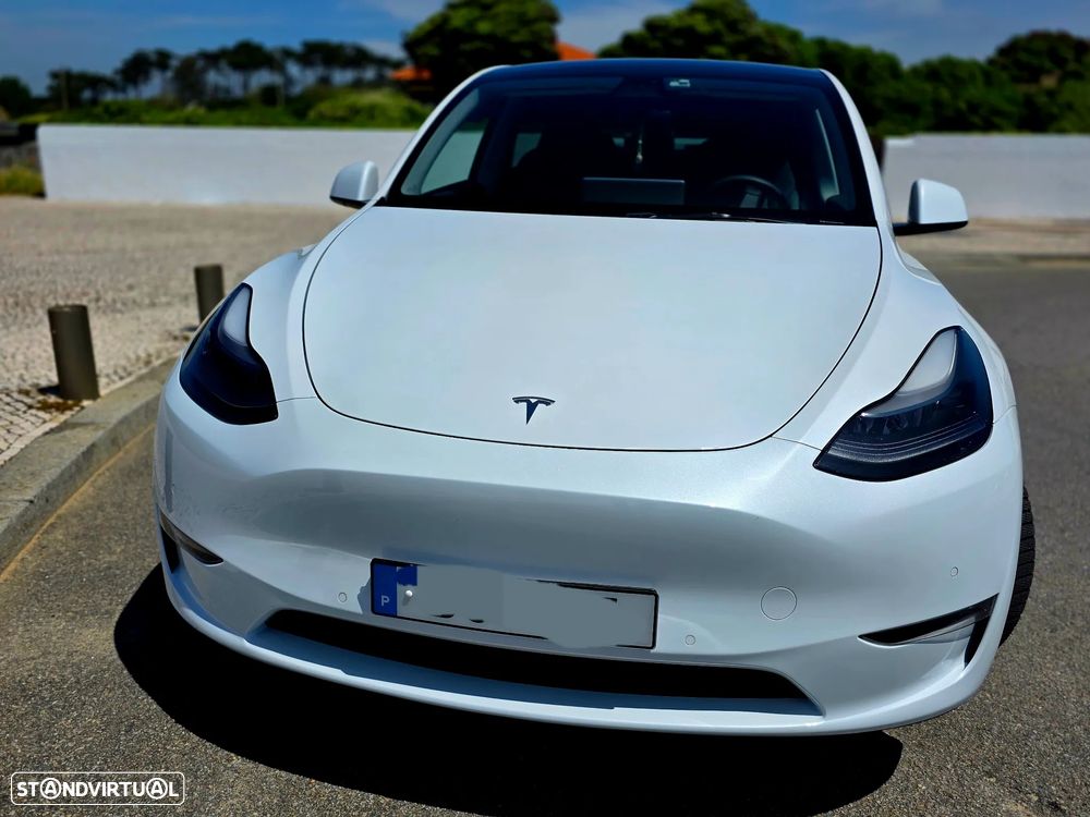 Tesla Model Y Long Range Dual Motor AWD - 1