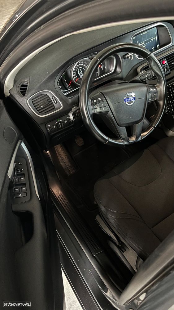 Volvo V40 D2 - 7