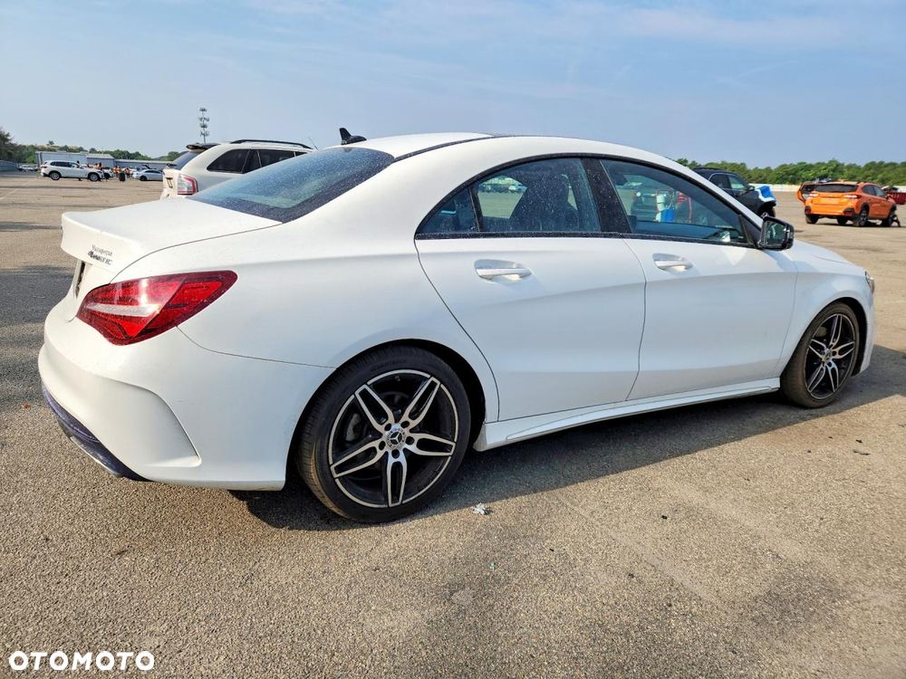 Mercedes-Benz CLA 250 4Matic 7G-DCT AMG Line - 4