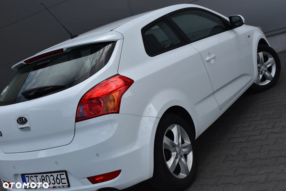 Kia Ceed 1.4 Comfort - 32