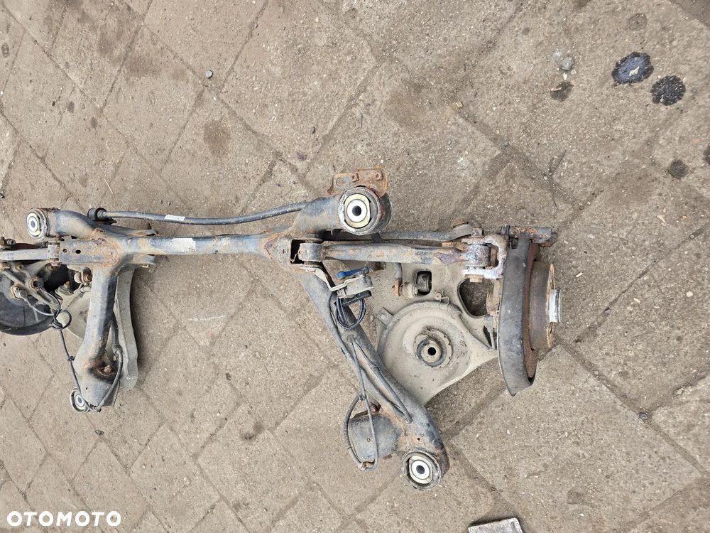 Belka tył seat exeo kombi audi a 4 B7 - 2