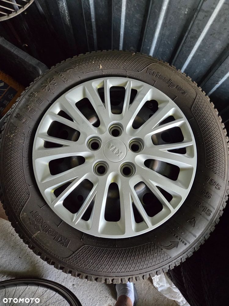 Kia Ceed - 27