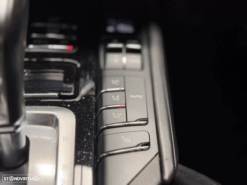 Porsche Cayenne 3.0 V6 - 24