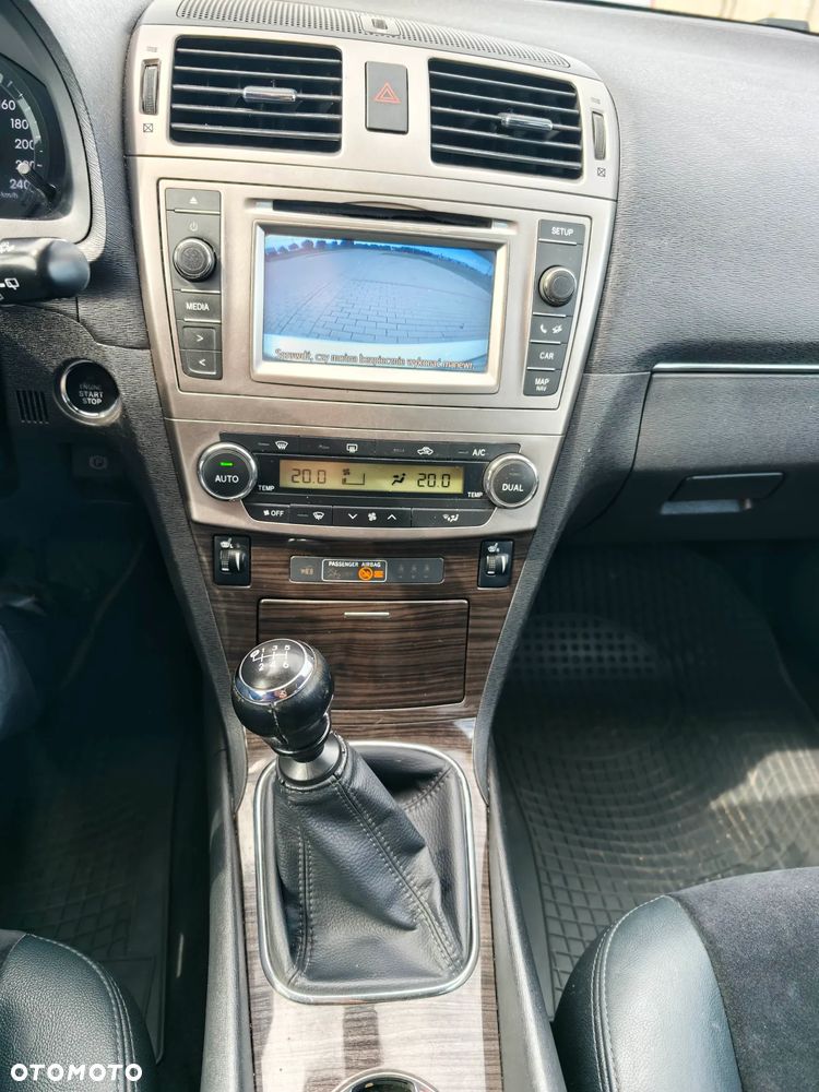 Toyota Avensis 2.0 D-4D Premium - 8
