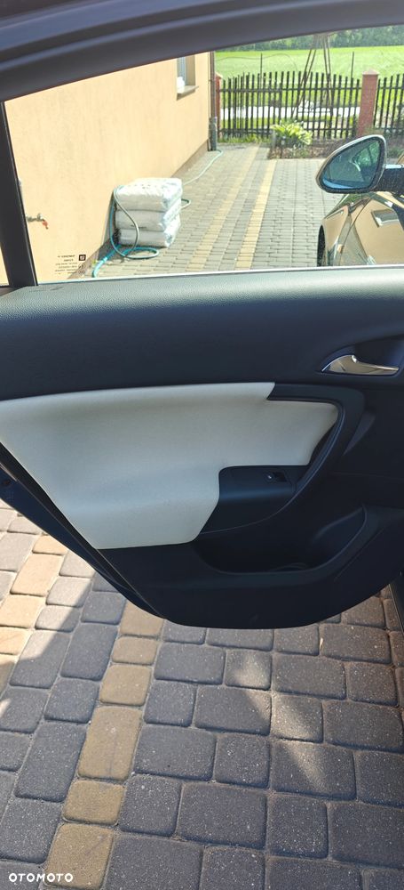 Opel Insignia CT 1.6 CDTI S&S - 10