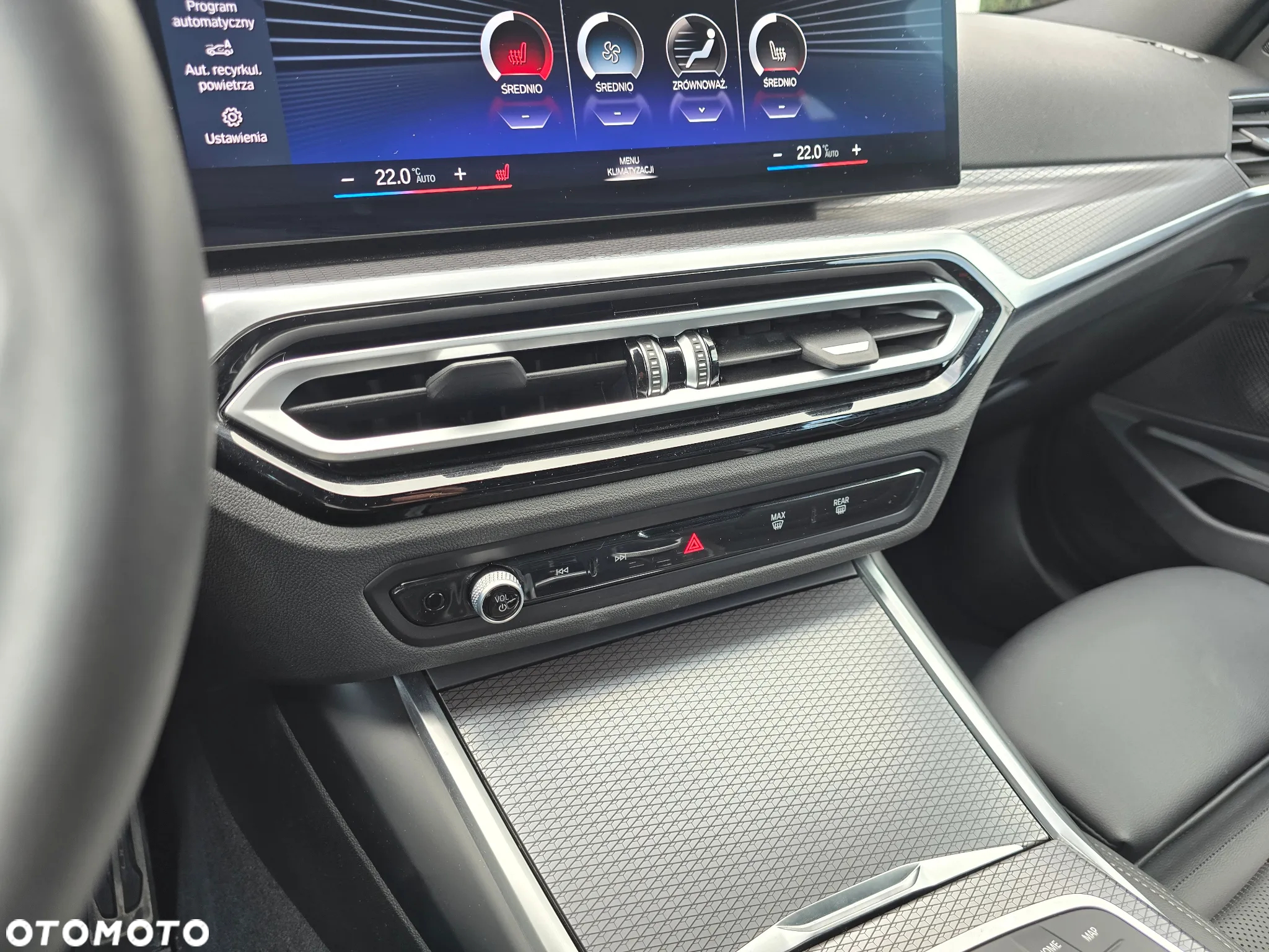 BMW Seria 3 318i - 23