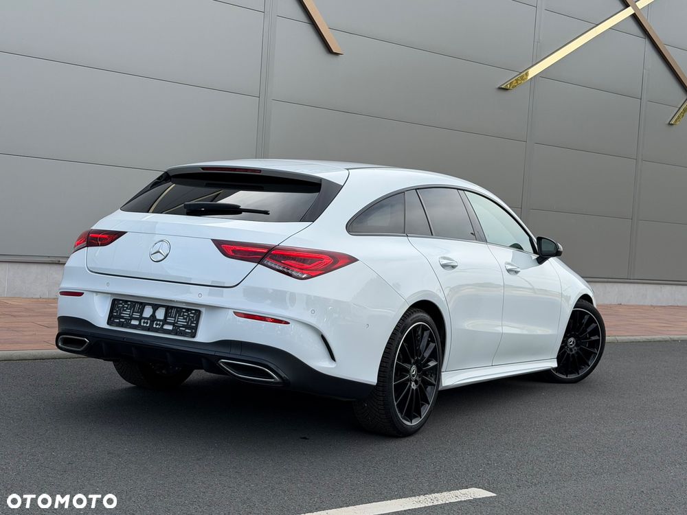 Mercedes-Benz CLA 200 7G-DCT AMG Line - 20