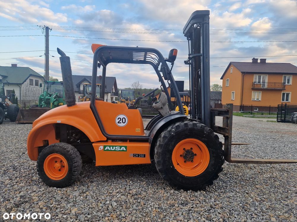Ausa CH250 - 5