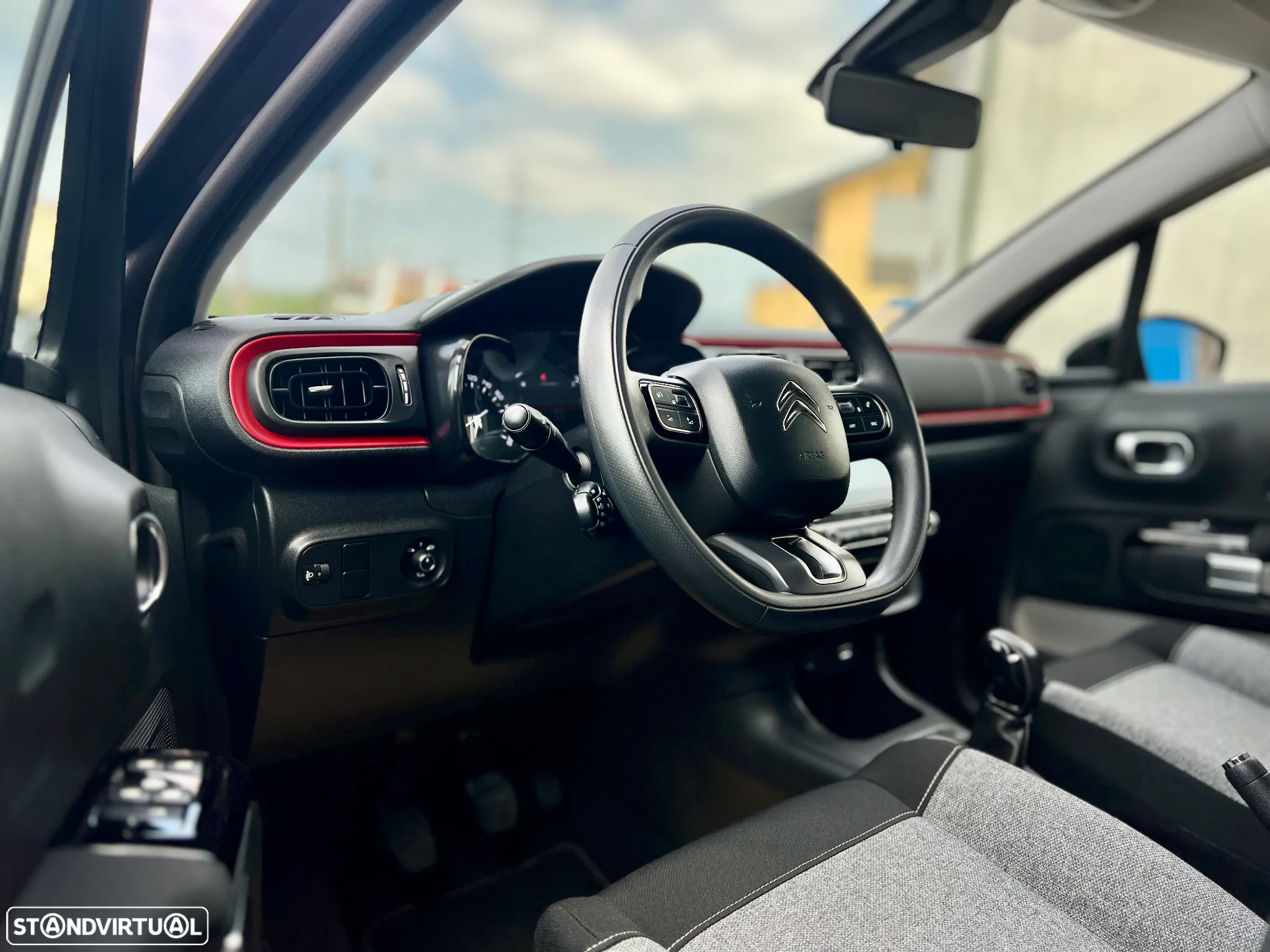 Citroën C3 1.2 PureTech C-Series - 12