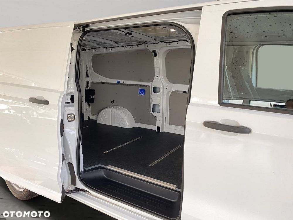 Volkswagen Transporter - 11