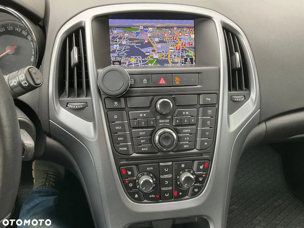 Opel Astra 1.4 Turbo Exklusiv - 16