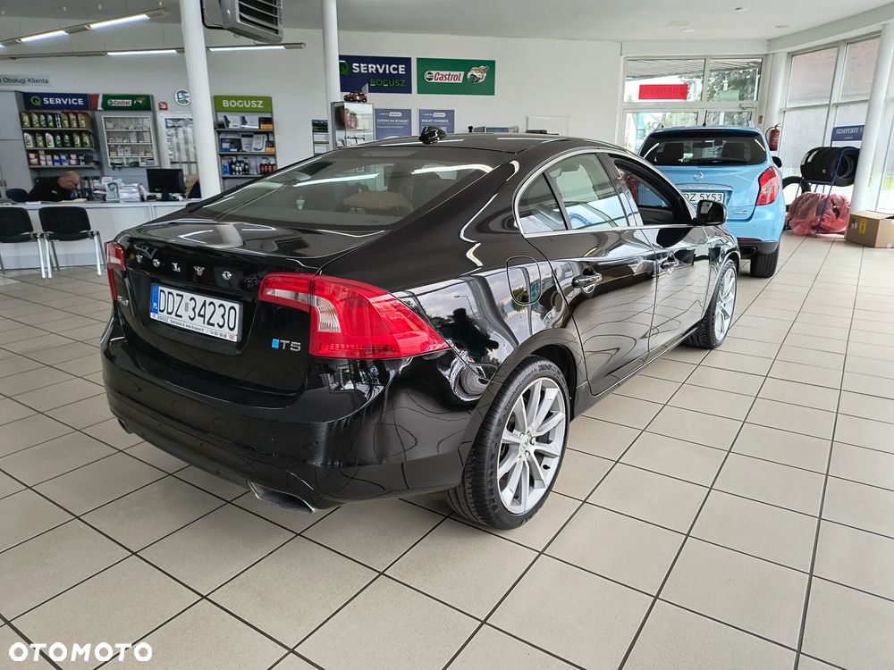 Volvo S60 - 4