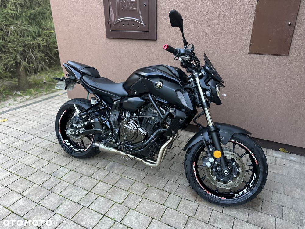 Yamaha MT - 6