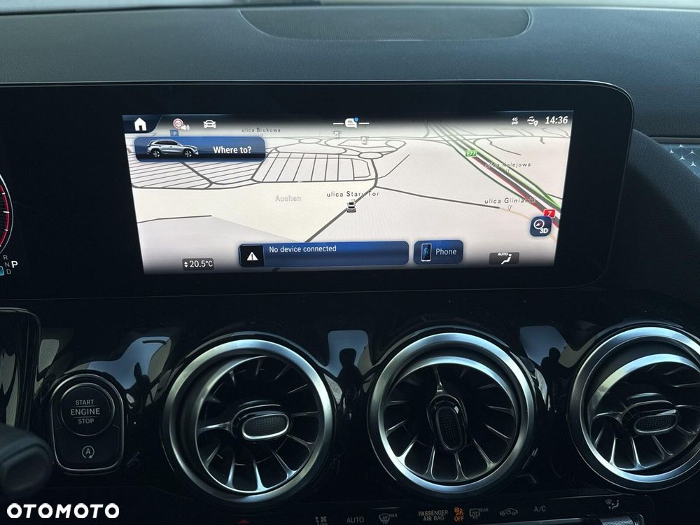 Mercedes-Benz GLA - 22