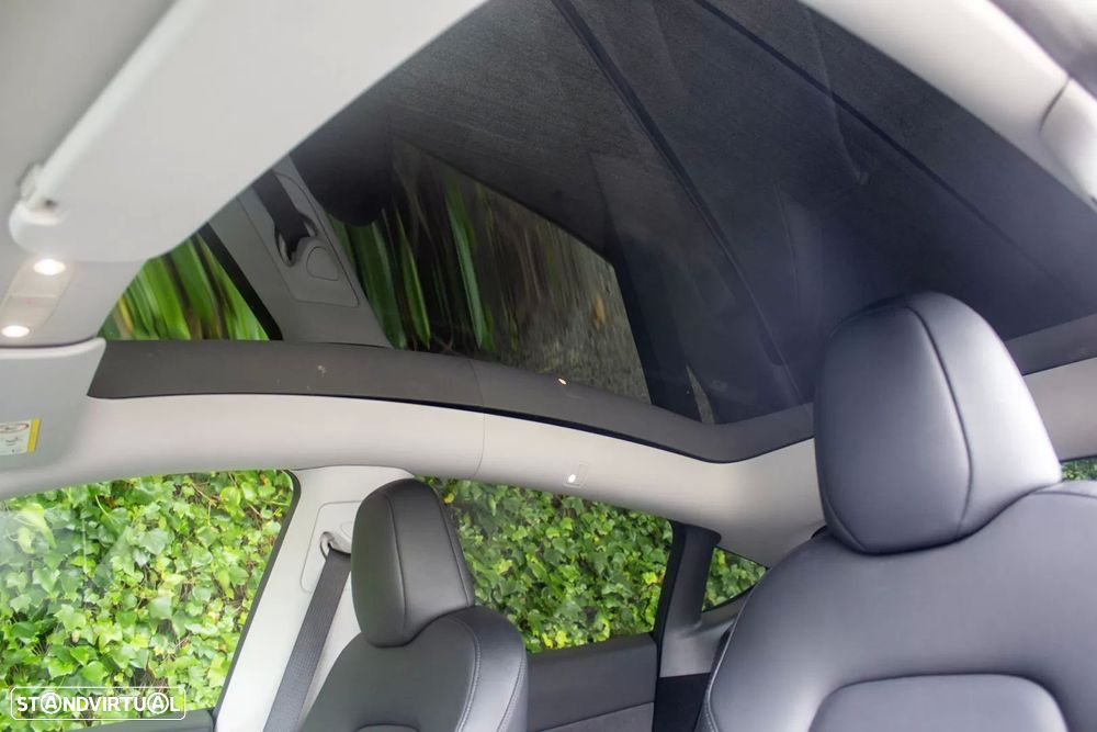 Tesla Model Y Performance Tração Integral - 11
