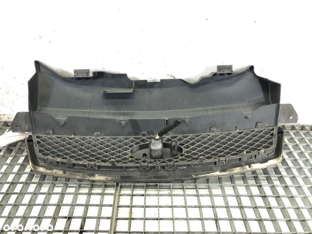 ATRAPA GRILL  FORD FOCUS II (DA_, HCP, DP) 2004 - 2013 1.6 74 kW [100 KM] benzyna 2004 - 2012 - 2