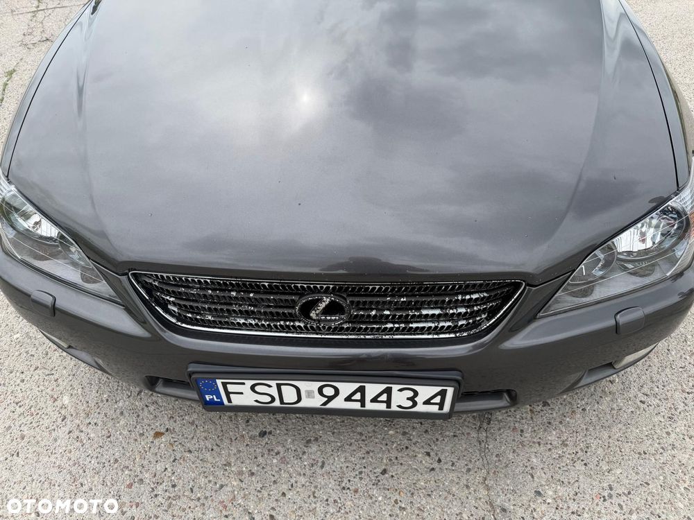 Lexus IS - 5