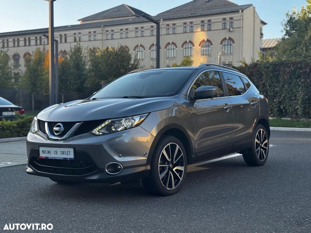 Nissan Qashqai 1.6 DCI Xtronic TEKNA - 2