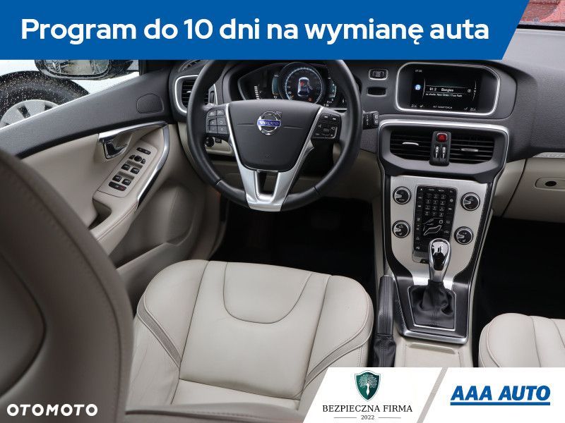 Volvo V40 - 9