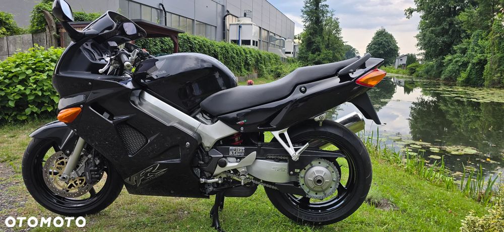 Honda VFR - 7