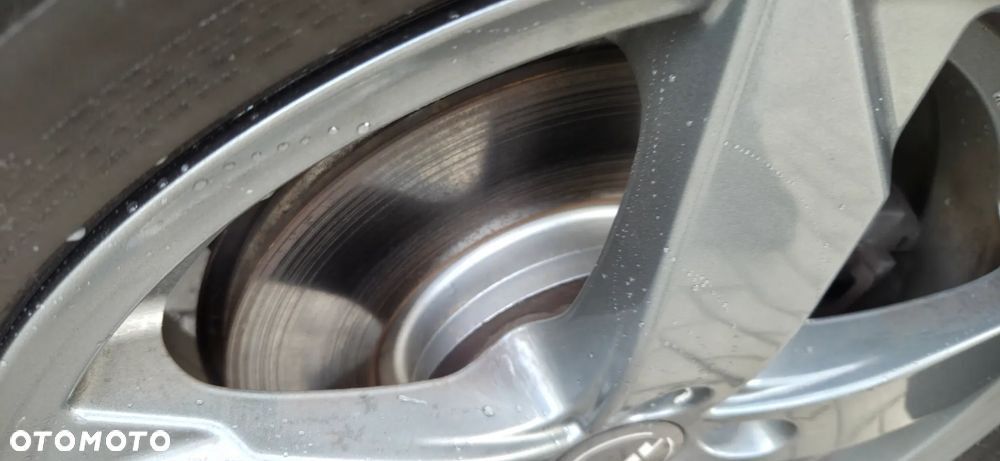 Ford Kuga 2.0 TDCi 4x4 Titanium - 22