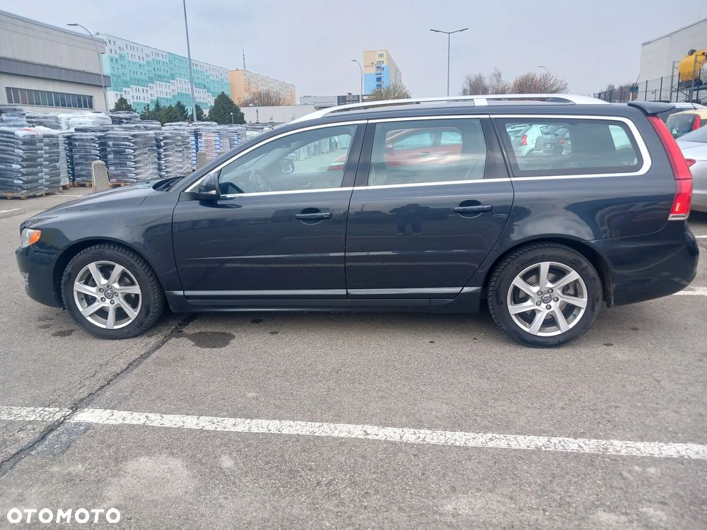 Volvo V70 D3 Kinetic - 29