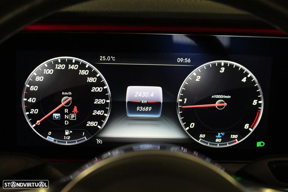 Mercedes-Benz E 200 d AMG Line - 31