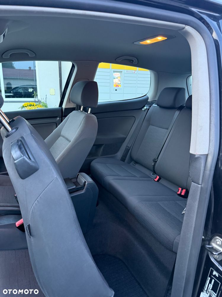Volkswagen Golf - 5