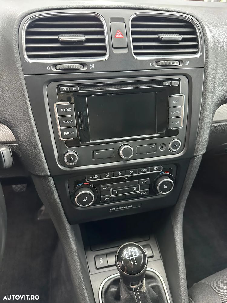 Volkswagen Golf 1.6 TDI DPF Highline - 10