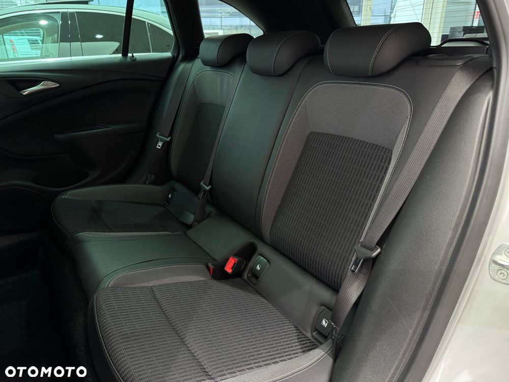 Opel Astra 1.5 CDTI Elegance S&S - 13