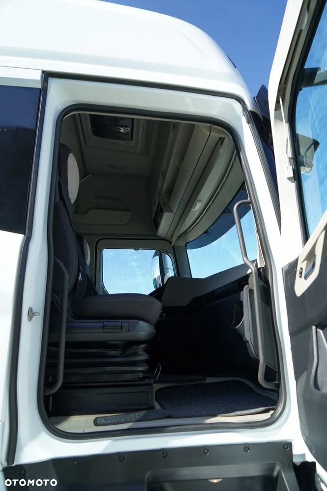Ford F-MAX 500 / KLIMA POSTOJOWA /  EURO 6 - 38