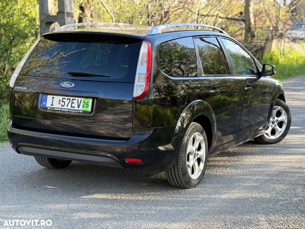 Ford Focus 1.6i 16V Trend - 5