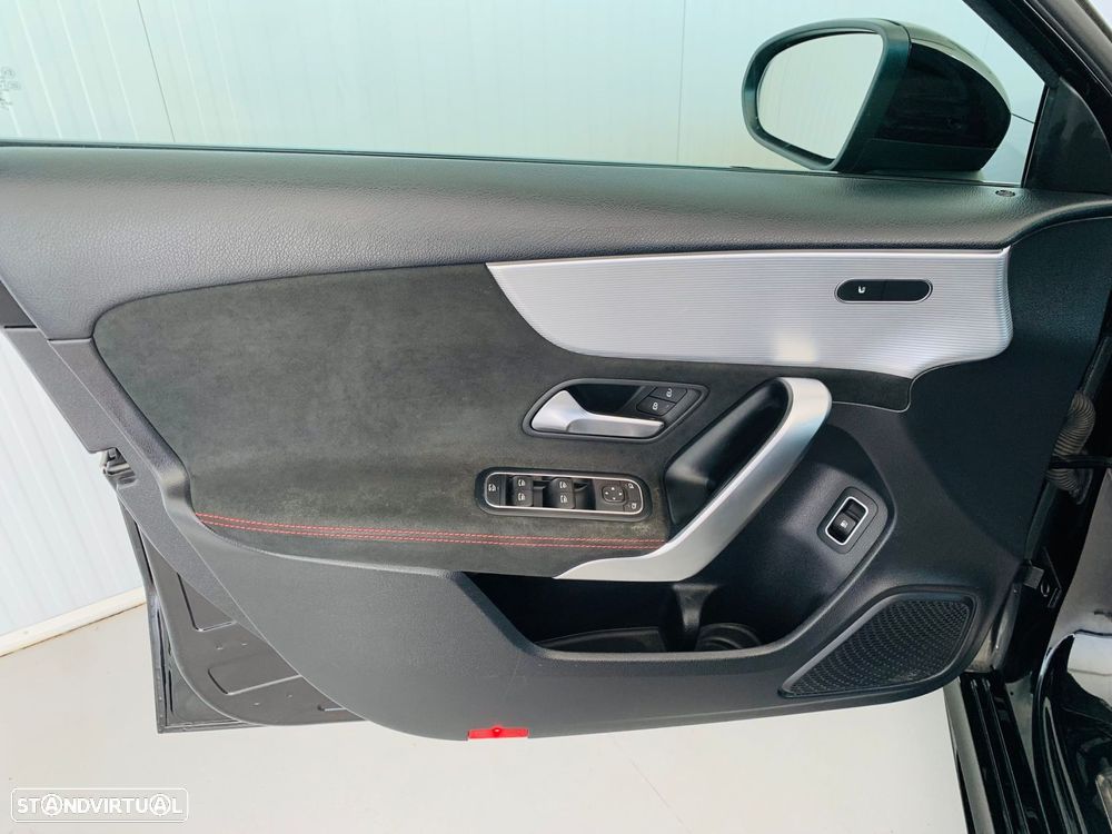 Mercedes-Benz A 250 Limousine e AMG Line - 7