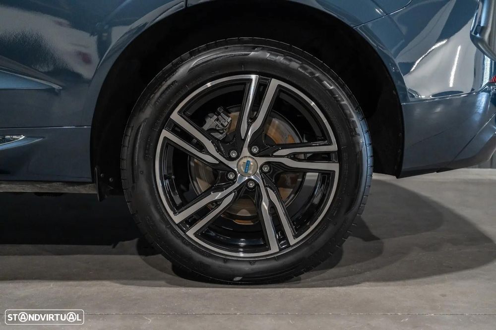Volvo XC 60 T6 AWD Recharge Plus Bright - 32